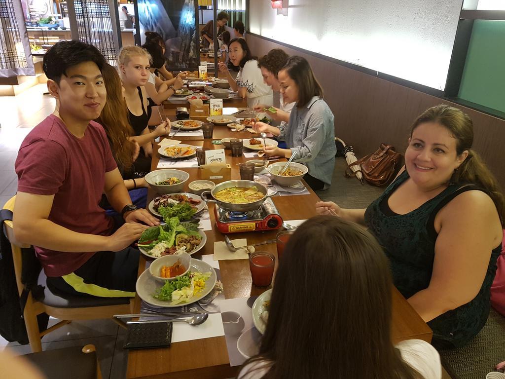 Comeinn Guesthouse Hongdae - Female Only Seul Dış mekan fotoğraf