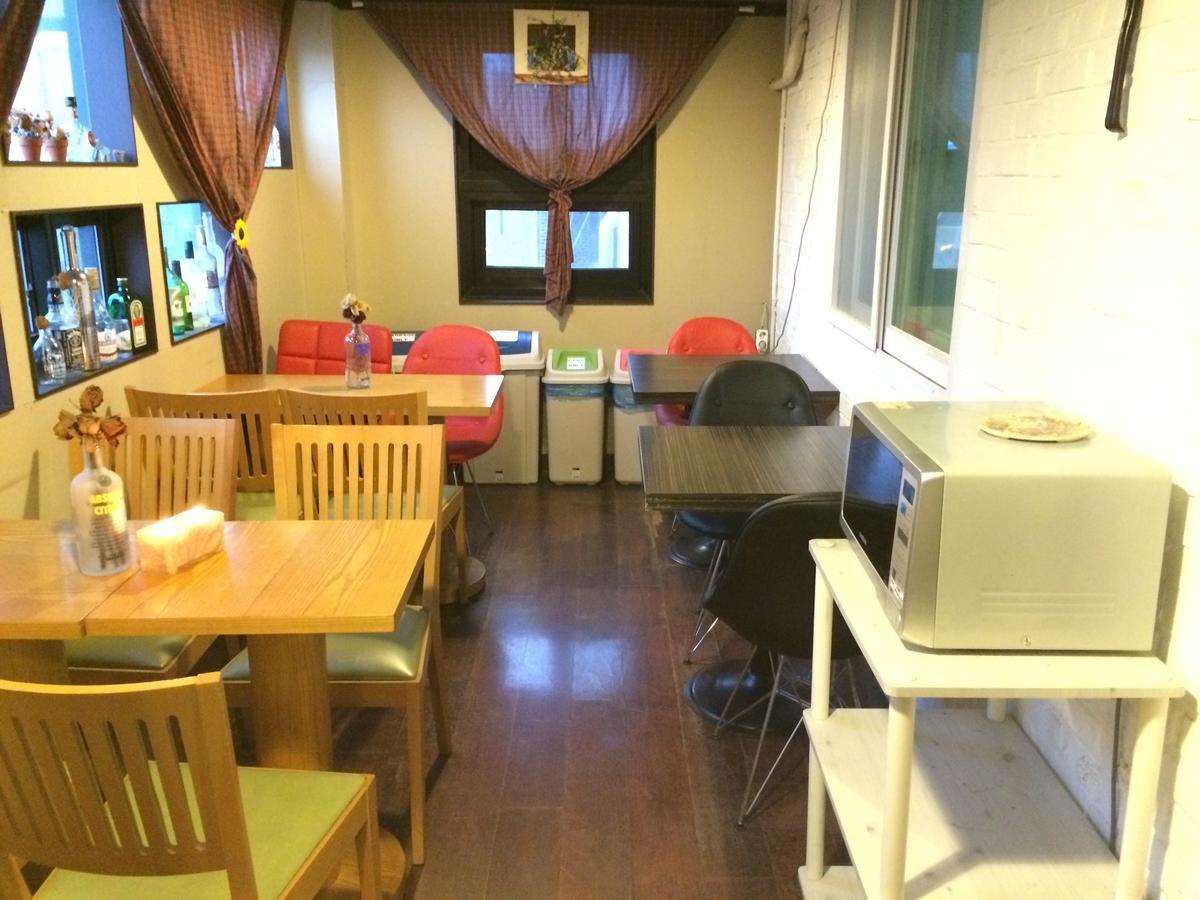 Comeinn Guesthouse Hongdae - Female Only Seul Dış mekan fotoğraf