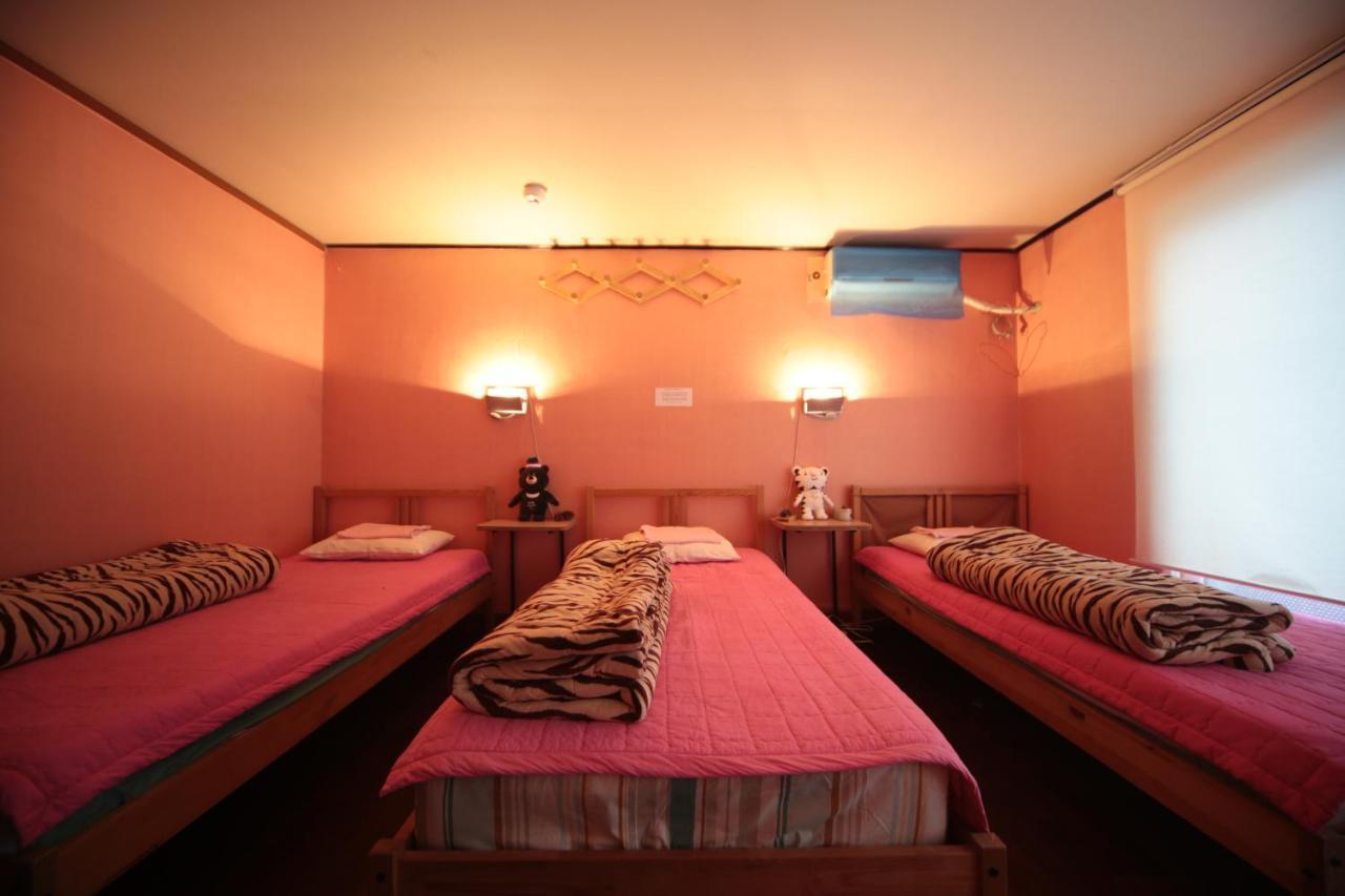 Comeinn Guesthouse Hongdae - Female Only Seul Dış mekan fotoğraf