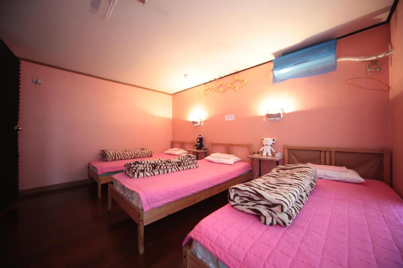 Comeinn Guesthouse Hongdae - Female Only Seul Dış mekan fotoğraf