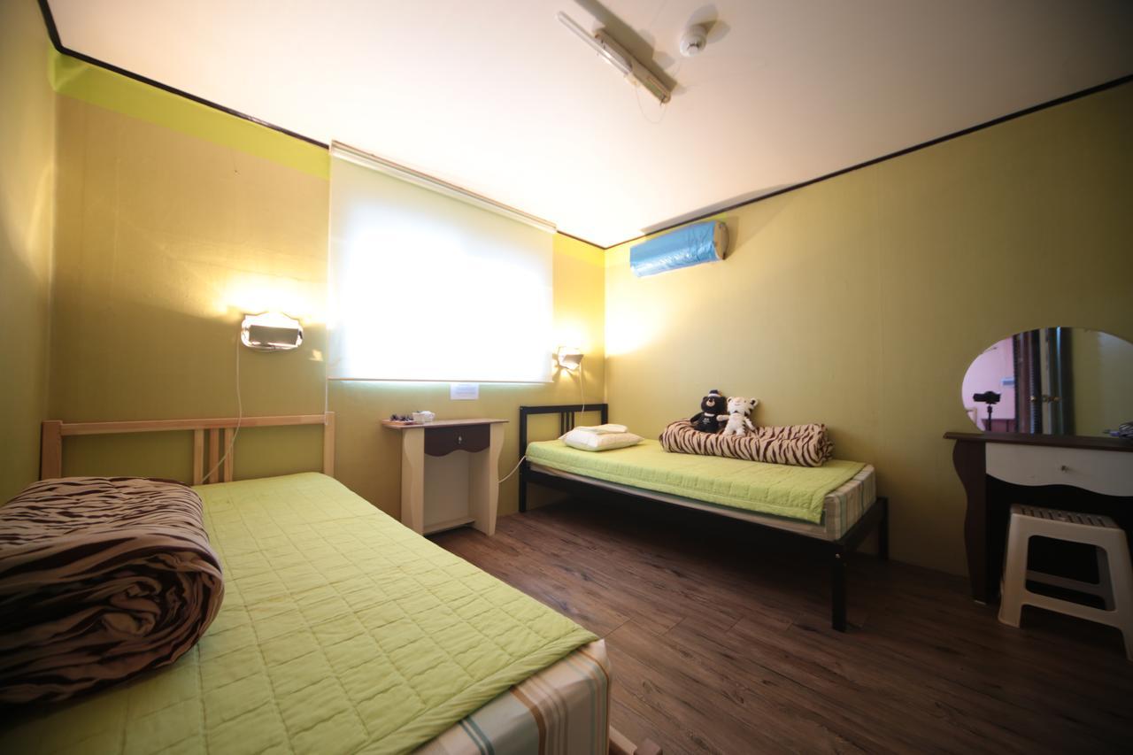 Comeinn Guesthouse Hongdae - Female Only Seul Dış mekan fotoğraf